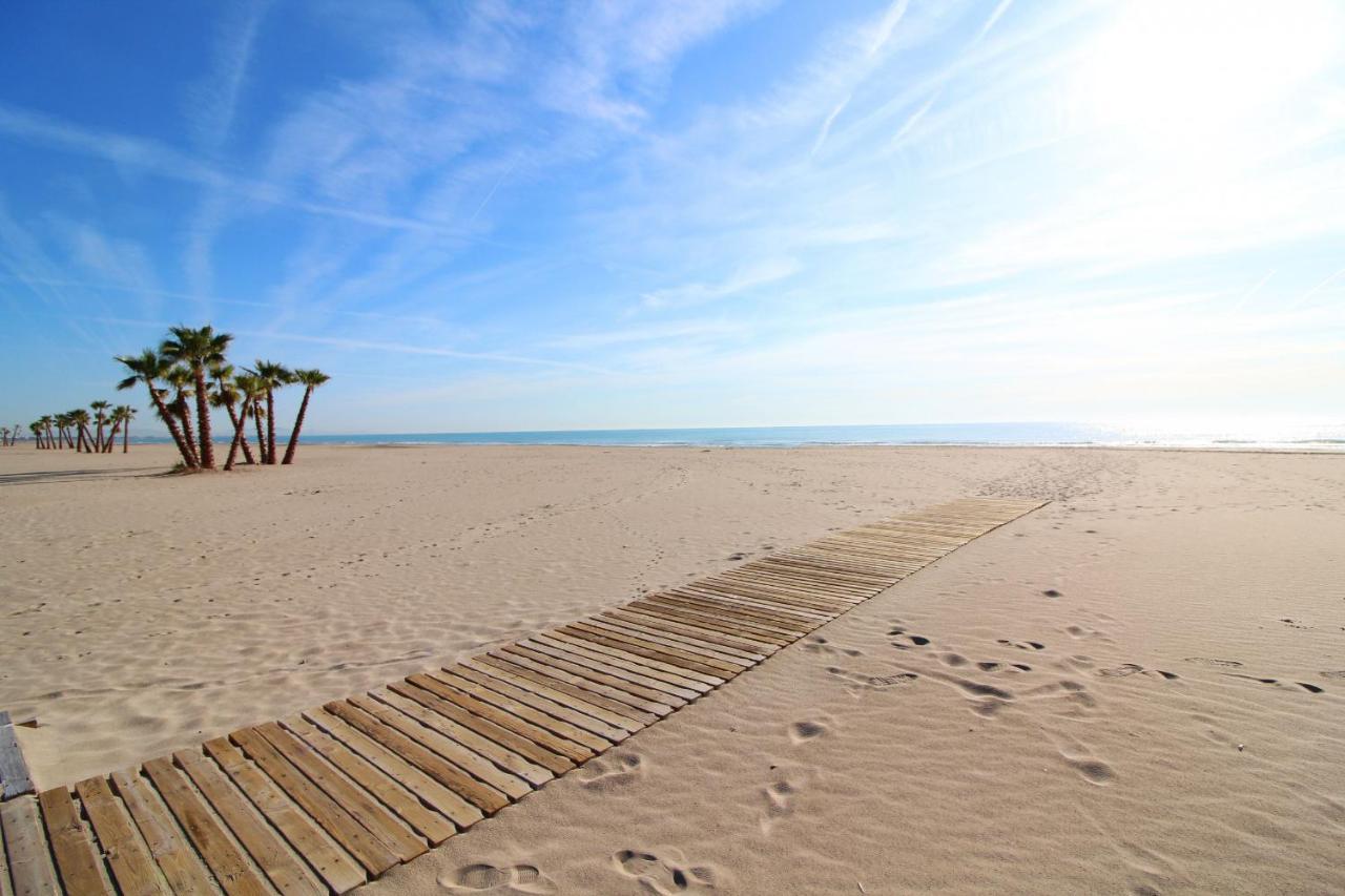 Global Properties, Apartamento Con Terraza Y Piscina A Un Paso De La Playa 카넷드버렝구어 외부 사진