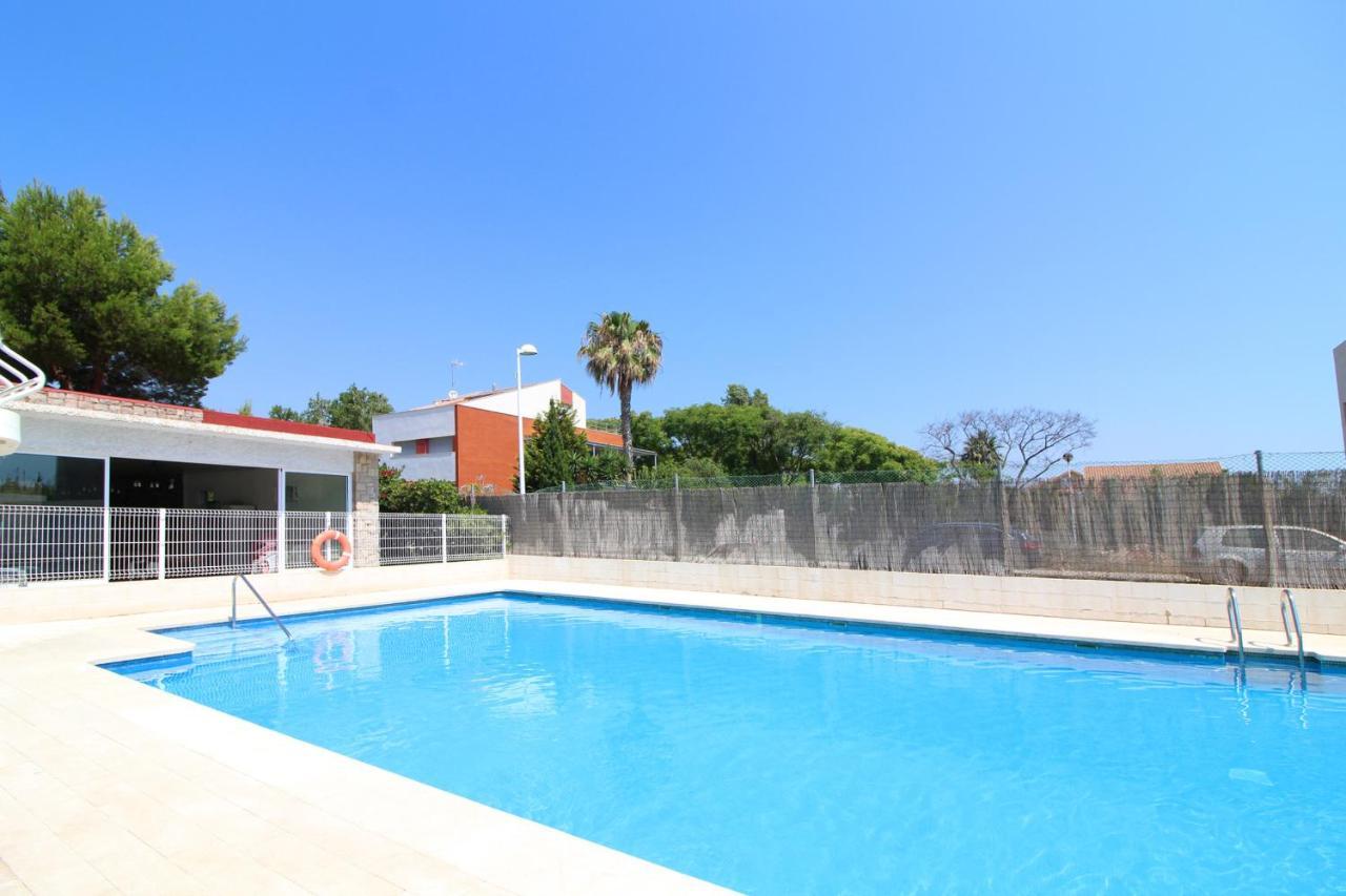 Global Properties, Apartamento Con Terraza Y Piscina A Un Paso De La Playa 카넷드버렝구어 외부 사진